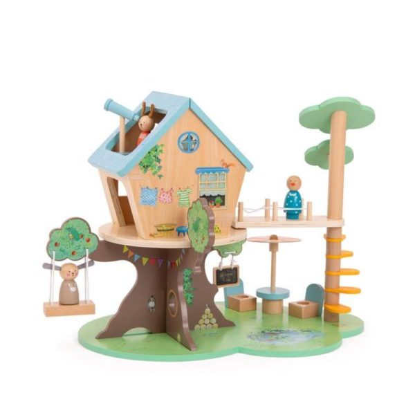 Grand Family Wooden Tree House